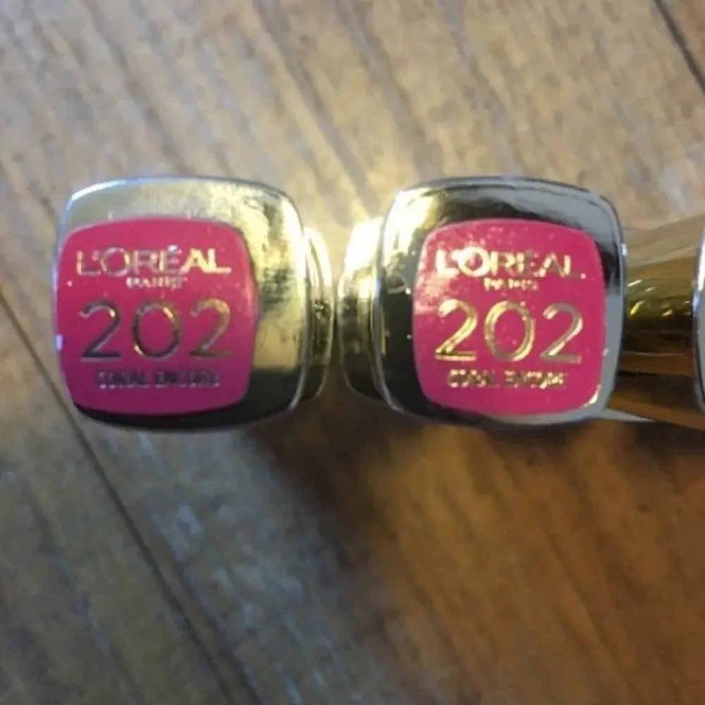 NEW Four L’oreal Paris Color Riche Extraordinaire!
